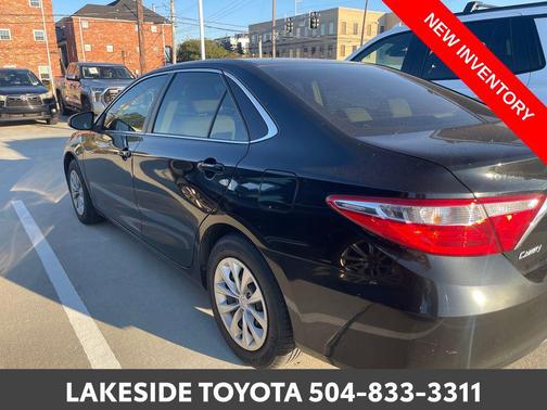 2017 Toyota Camry LE