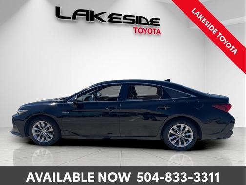 2021 Toyota Avalon Hybrid XLE Plus