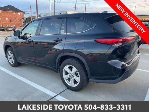 2023 Toyota Highlander L