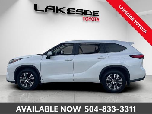 Wind Chill Pearl 2023 Toyota Highlander XLE