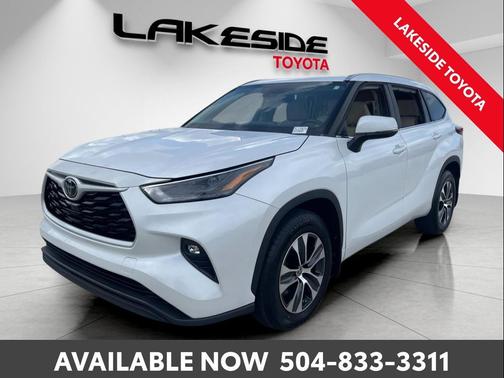 Wind Chill Pearl 2023 Toyota Highlander XLE