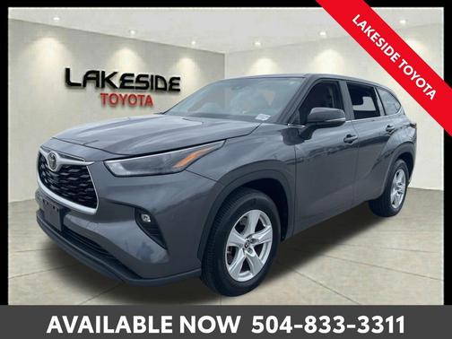 Magnetic Gray Metallic 2025 Toyota Highlander LE