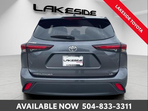 Magnetic Gray Metallic 2025 Toyota Highlander LE