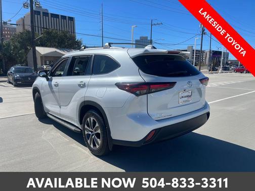 2024 Toyota Highlander XLE