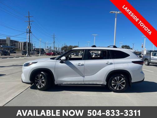 2024 Toyota Highlander XLE