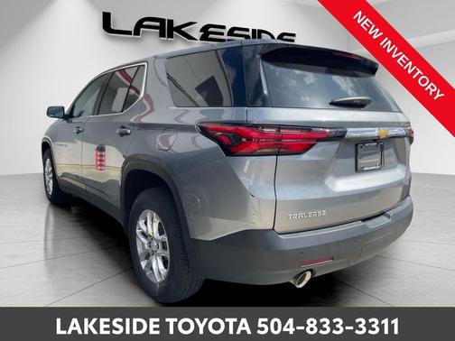 2023 Chevrolet Traverse LS