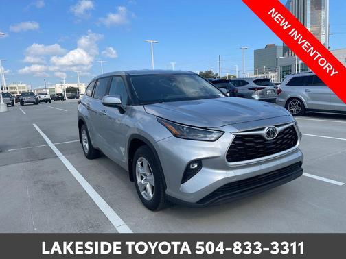 2024 Toyota Highlander LE