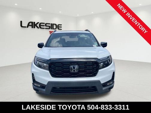 Platinum White Pearl 2022 Honda Passport AWD Elite