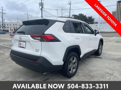 Ice 2024 Toyota RAV4 XLE