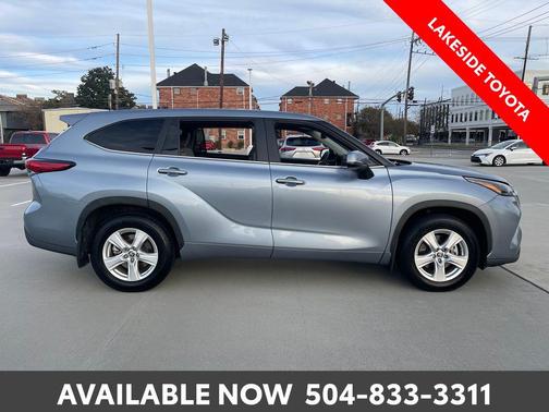 2023 Toyota Highlander LE