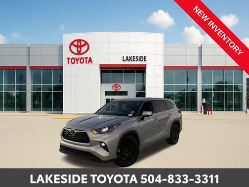 2022 Toyota Highlander LE