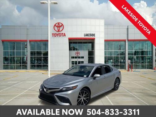 2023 Toyota Camry SE