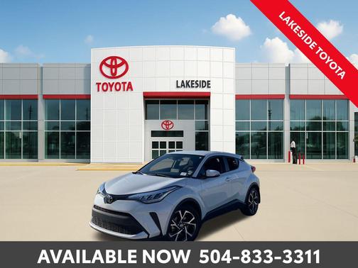 2022 Toyota C-HR XLE