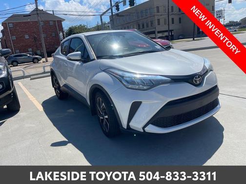 2022 Toyota C-HR XLE