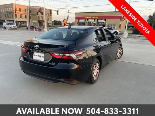 2024 Toyota Camry Hybrid LE