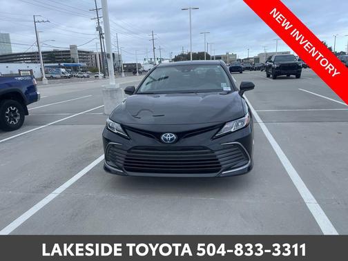2024 Toyota Camry Hybrid LE