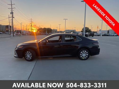 2024 Toyota Camry Hybrid LE
