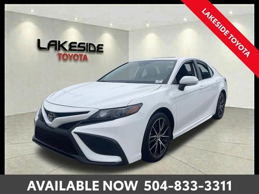Ice Cap 2024 Toyota Camry SE