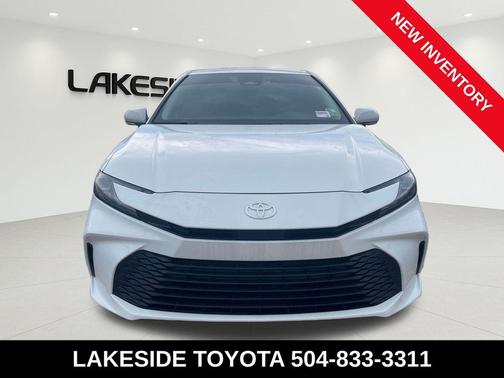Ice Cap 2025 Toyota Camry LE