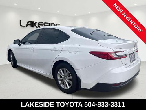 Ice Cap 2025 Toyota Camry LE