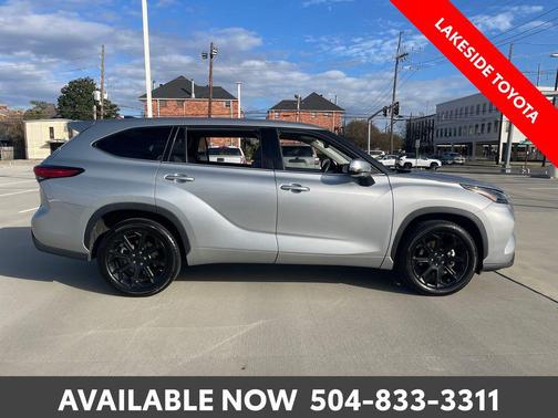 2022 Toyota Highlander L