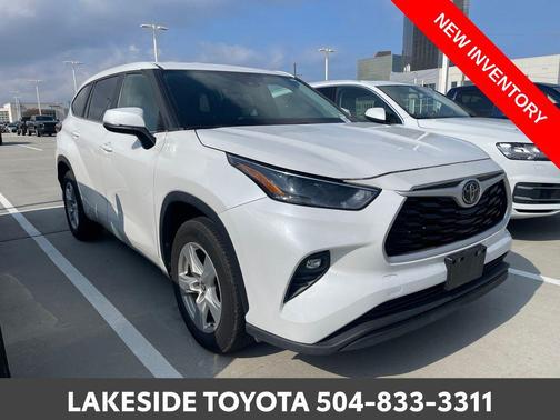 2023 Toyota Highlander LE