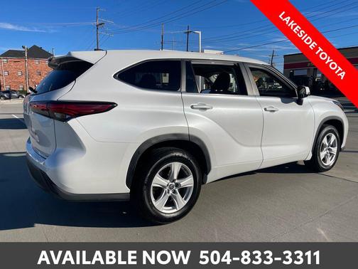 2023 Toyota Highlander LE