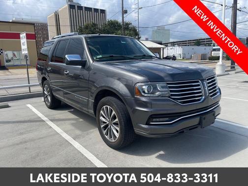 2015 Lincoln Navigator Base