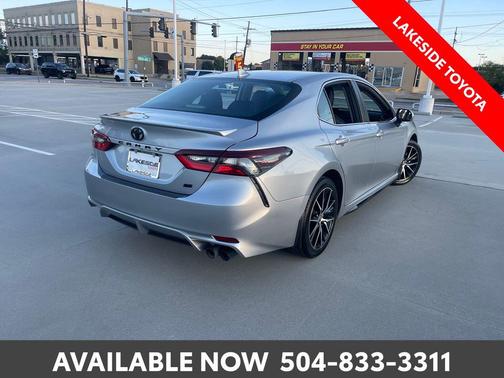 2024 Toyota Camry SE