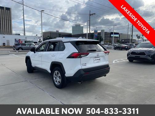 2022 Toyota RAV4 LE