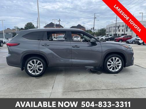 Magnetic Gray Metallic 2023 Toyota Highlander Limited