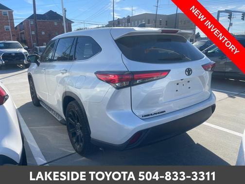 2022 Toyota Highlander L
