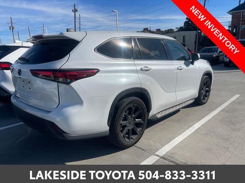 2022 Toyota Highlander L
