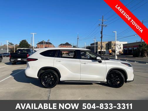 2022 Toyota Highlander L