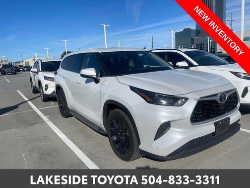 2022 Toyota Highlander L