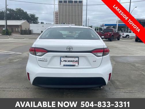 Ice Cap 2024 Toyota Corolla LE