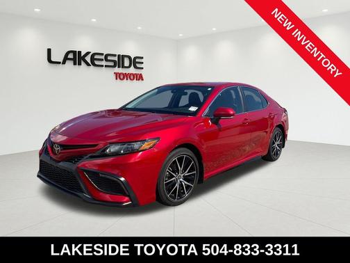 Supersonic Red 2022 Toyota Camry SE