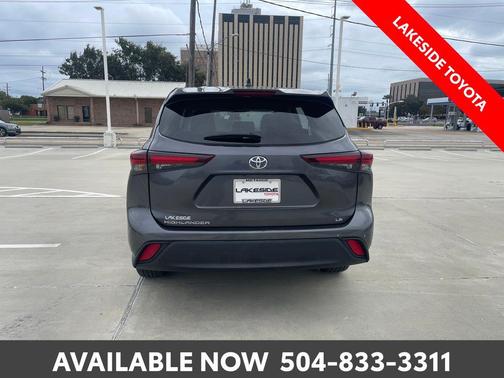 2024 Toyota Highlander LE