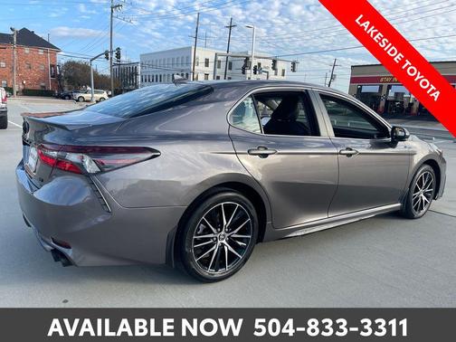 2023 Toyota Camry SE