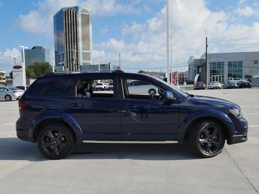 Contusion Blue Pearlcoat 2020 Dodge Journey Crossroad