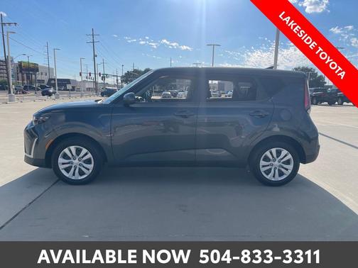 Gravity Gray 2023 Kia Soul LX