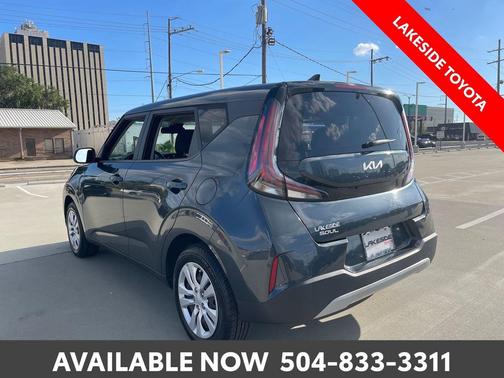 Gravity Gray 2023 Kia Soul LX