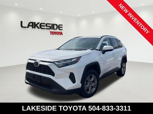 Ice Cap 2024 Toyota RAV4 XLE