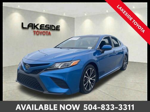 Blue Streak Metallic 2020 Toyota Camry SE