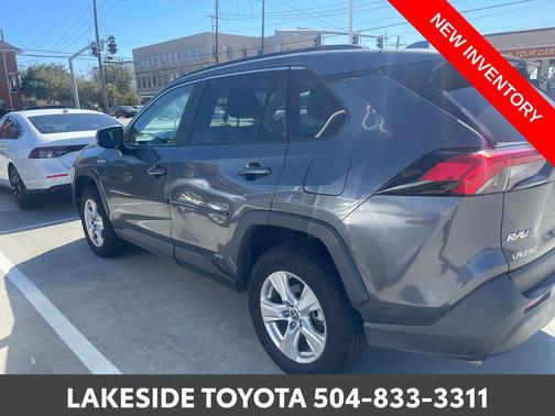 2021 Toyota RAV4 Hybrid XLE