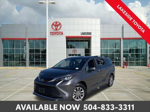 2023 Toyota Sienna XLE