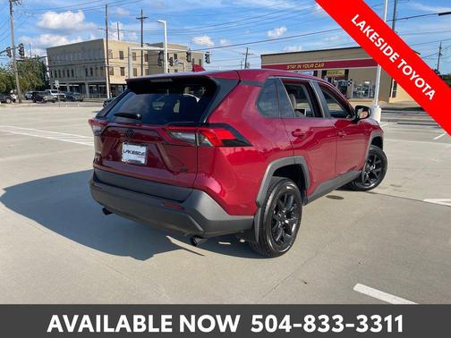 2023 Toyota RAV4 LE