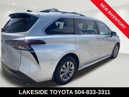 Celestial Silver Metallic 2024 Toyota Sienna LE