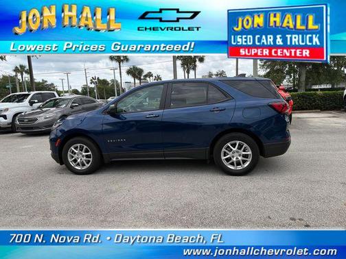 Blue Glow Metallic 2022 Chevrolet Equinox LS