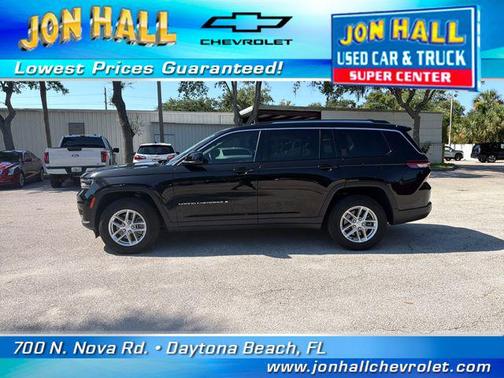Diamond Black Crystal Pearlcoat 2022 Jeep Grand Cherokee L Laredo